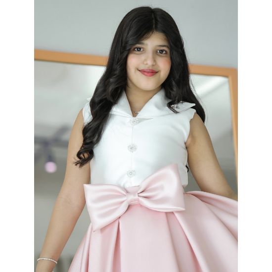 صورة تيور بناتي لحمي بفيونكه على التنورة - m3645